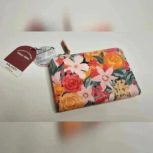 NWT Mundi Bettie Wallet Floral Print